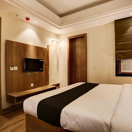 Collection O Stargaze Hotell Kanpur Exteriör bild