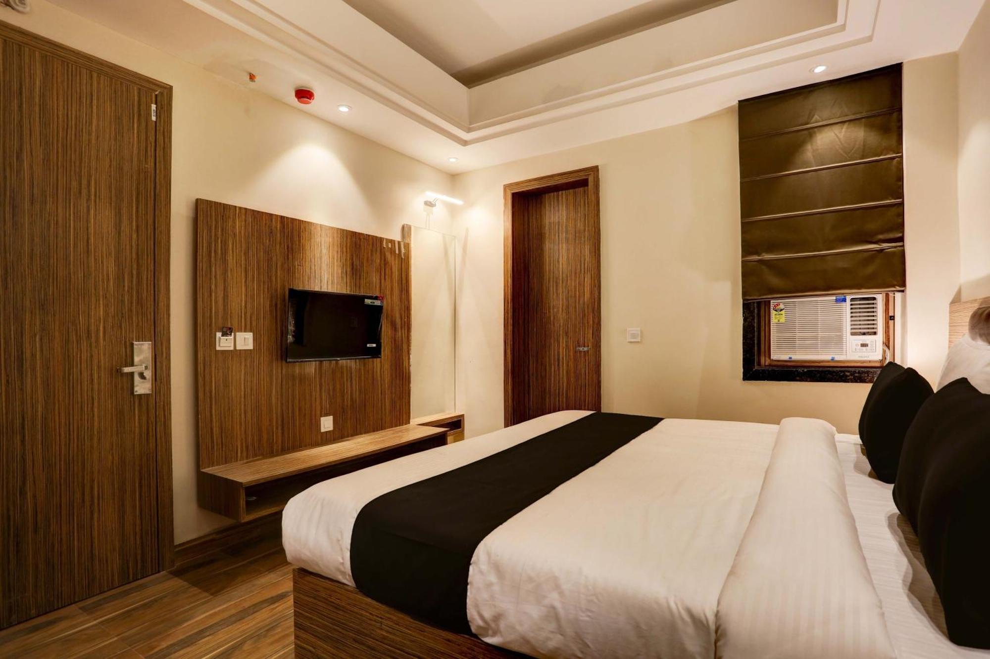 Collection O Stargaze Hotell Kanpur Exteriör bild